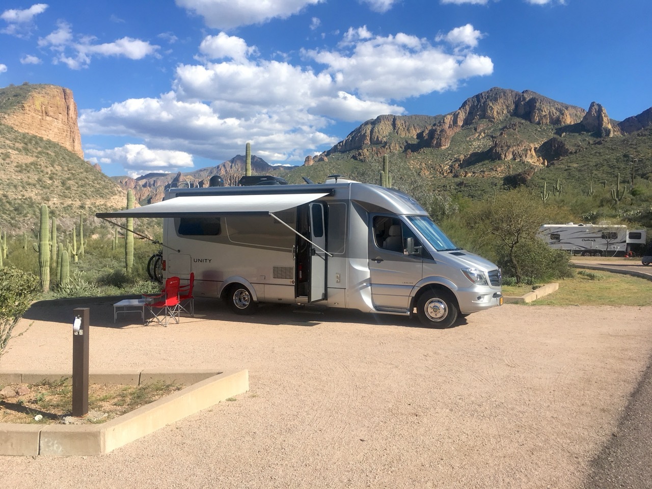 2018 Leisure Travel UNITY TB RV