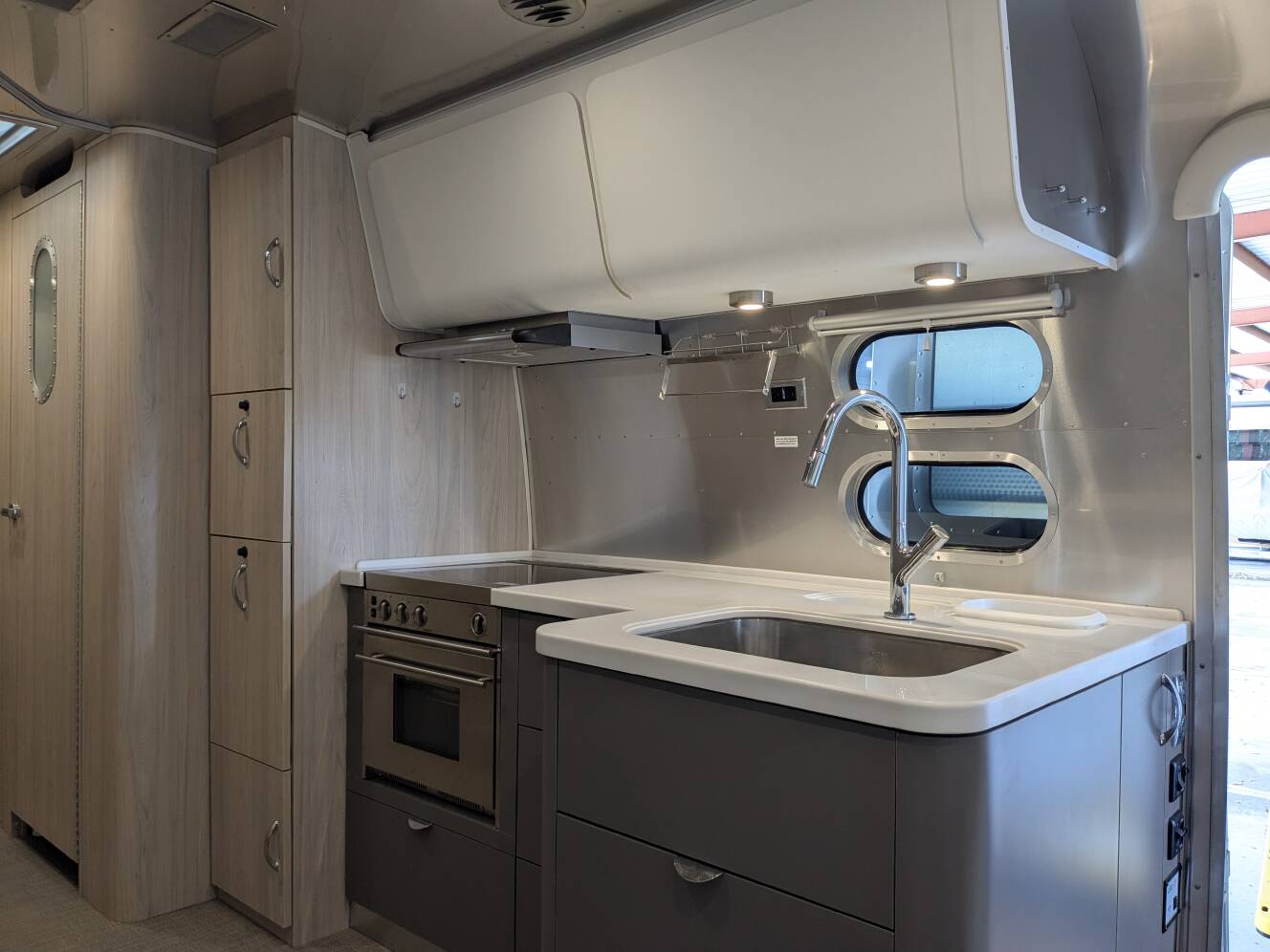 A photo of this 2020 Airstream GLOBETROTTER 27FBQ