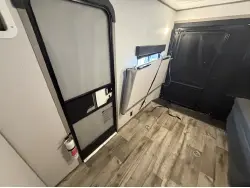 2022 COLEMAN LANTERN 300TQ