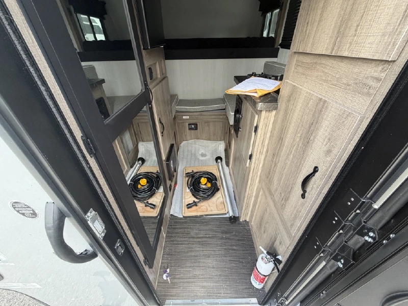 2026 TRAVEL LITE UP COUNTRY XS 575U