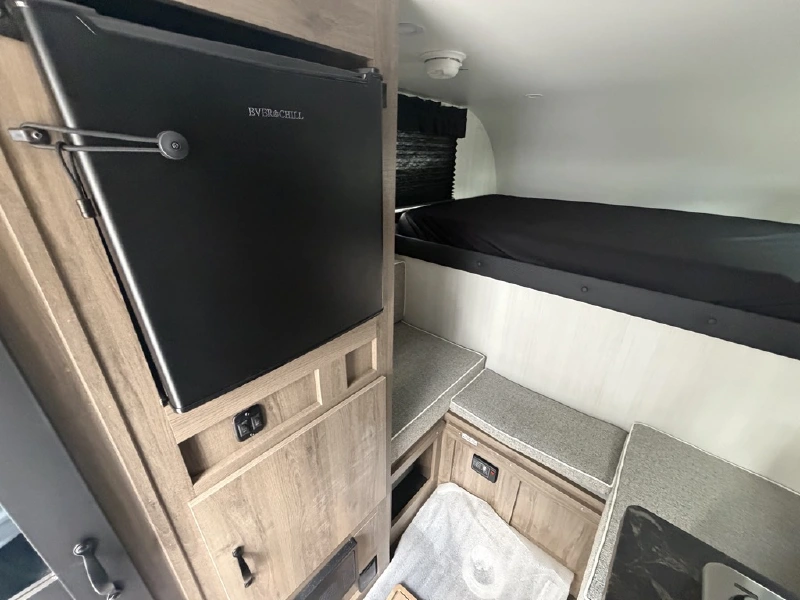 2026 TRAVEL LITE UP COUNTRY XS 575U
