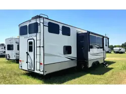 2022 Keystone Avalanche 390DS