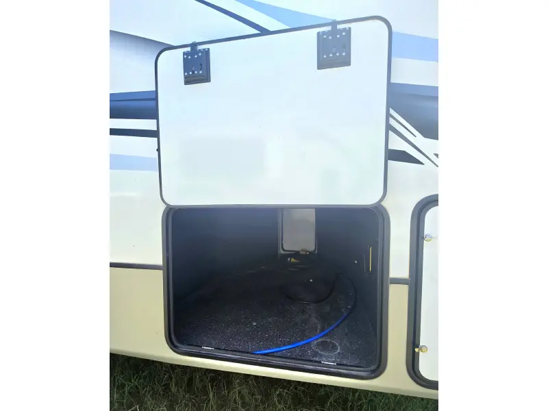 2022 Keystone Avalanche 390DS