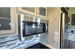 2022 Keystone Avalanche 390DS