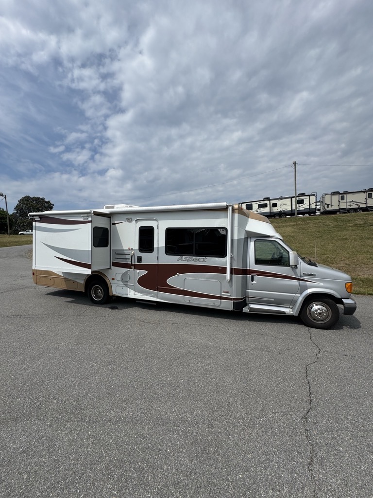 2007 Winnebago ASPECT 29H in yadkinville NC
