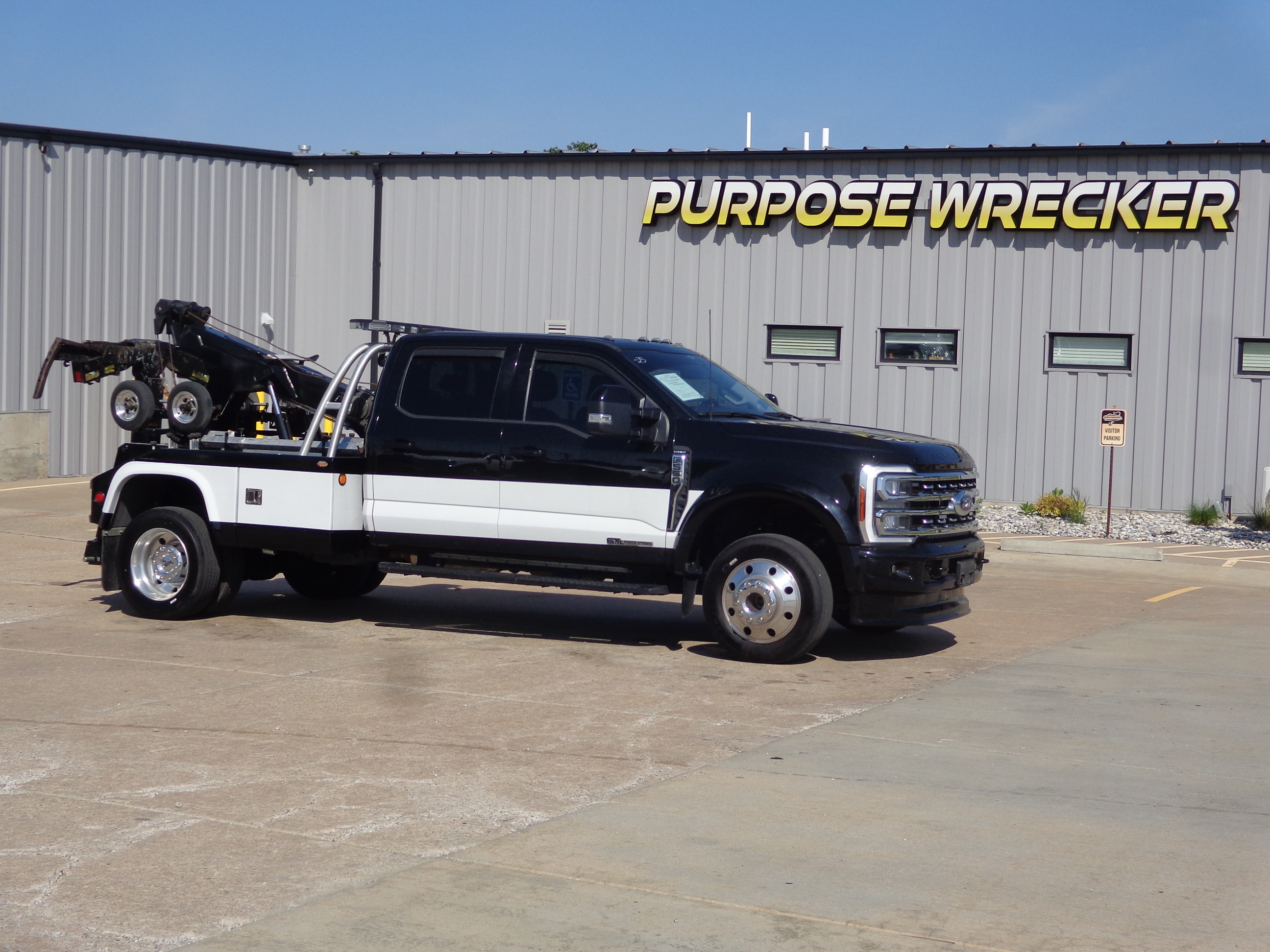 2023 FORD F550 LARIAT in Wentzville, MO