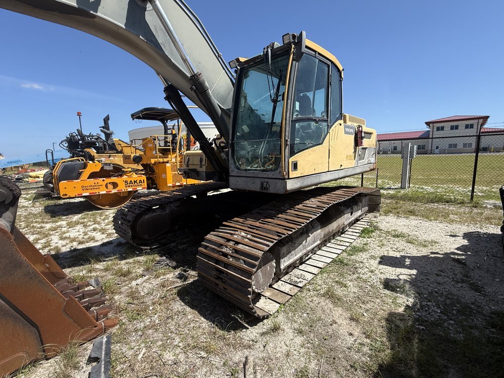 2012 VOLVO EC250DL in North Baltimore, OH