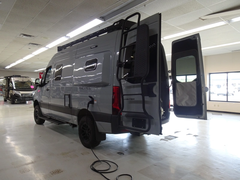 2027 WINNEBAGO REVEL 44EC