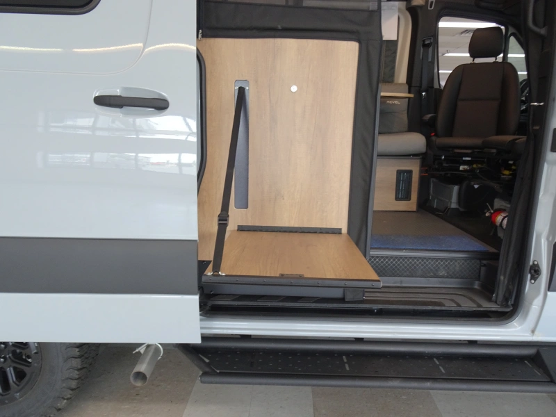 2027 WINNEBAGO REVEL 44EC