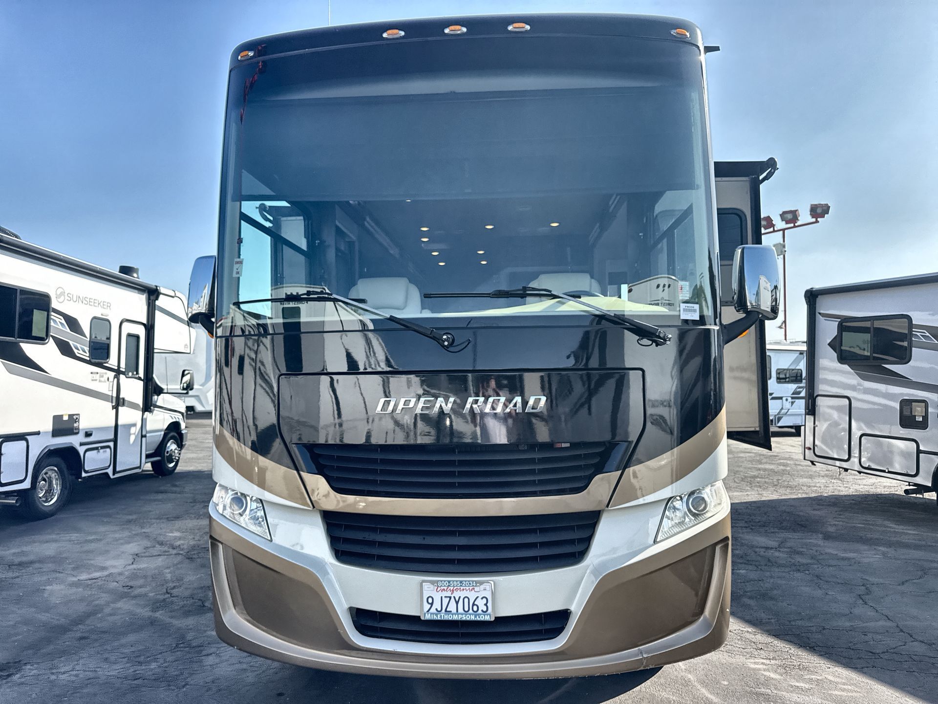 2019 Tiffin Motorhomes ALLEGRO OPEN ROAD 34PA in santa fe springs CA