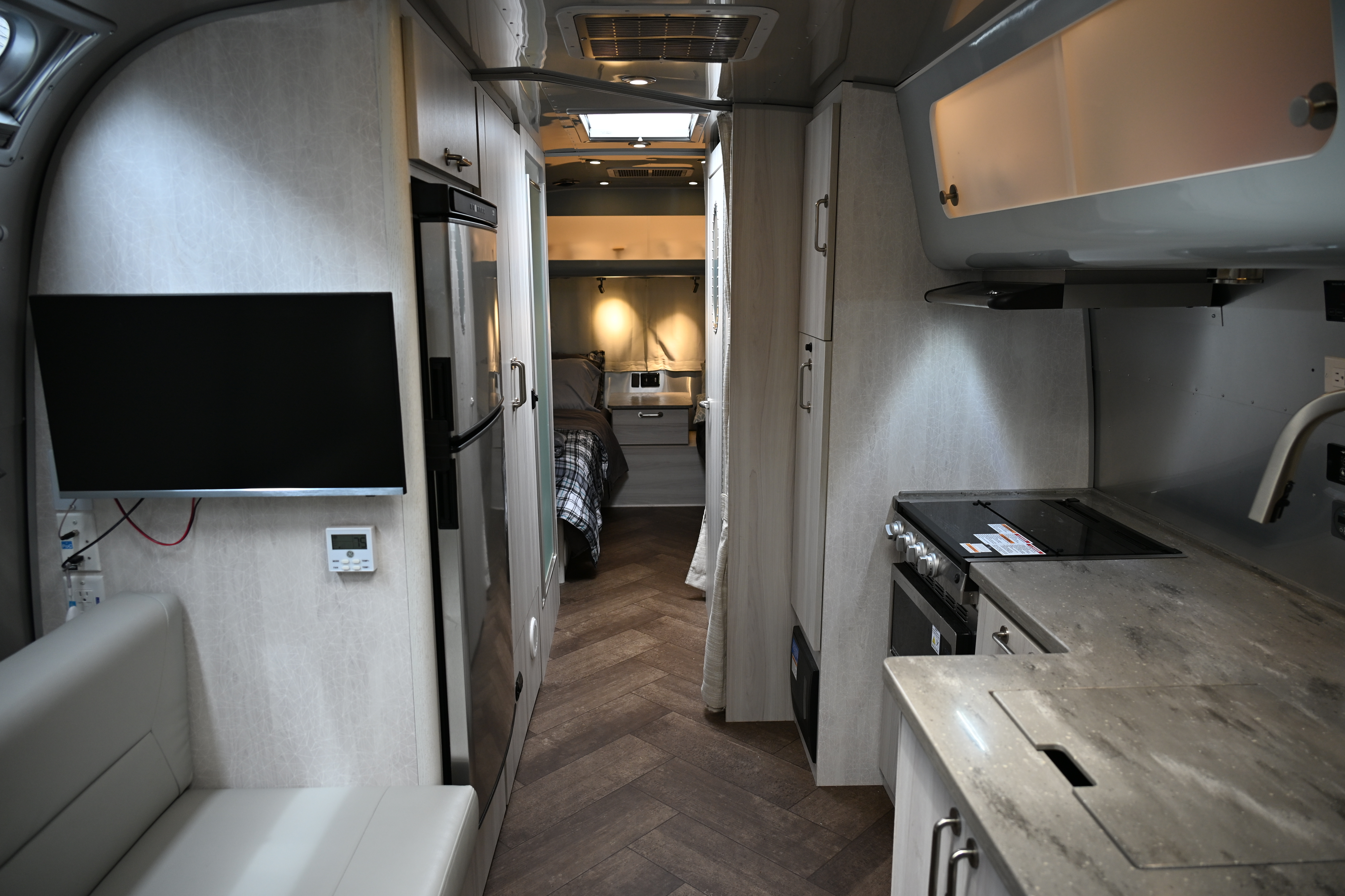 2025 Airstream INTERNATIONAL 27FB TWIN in bossier city LA