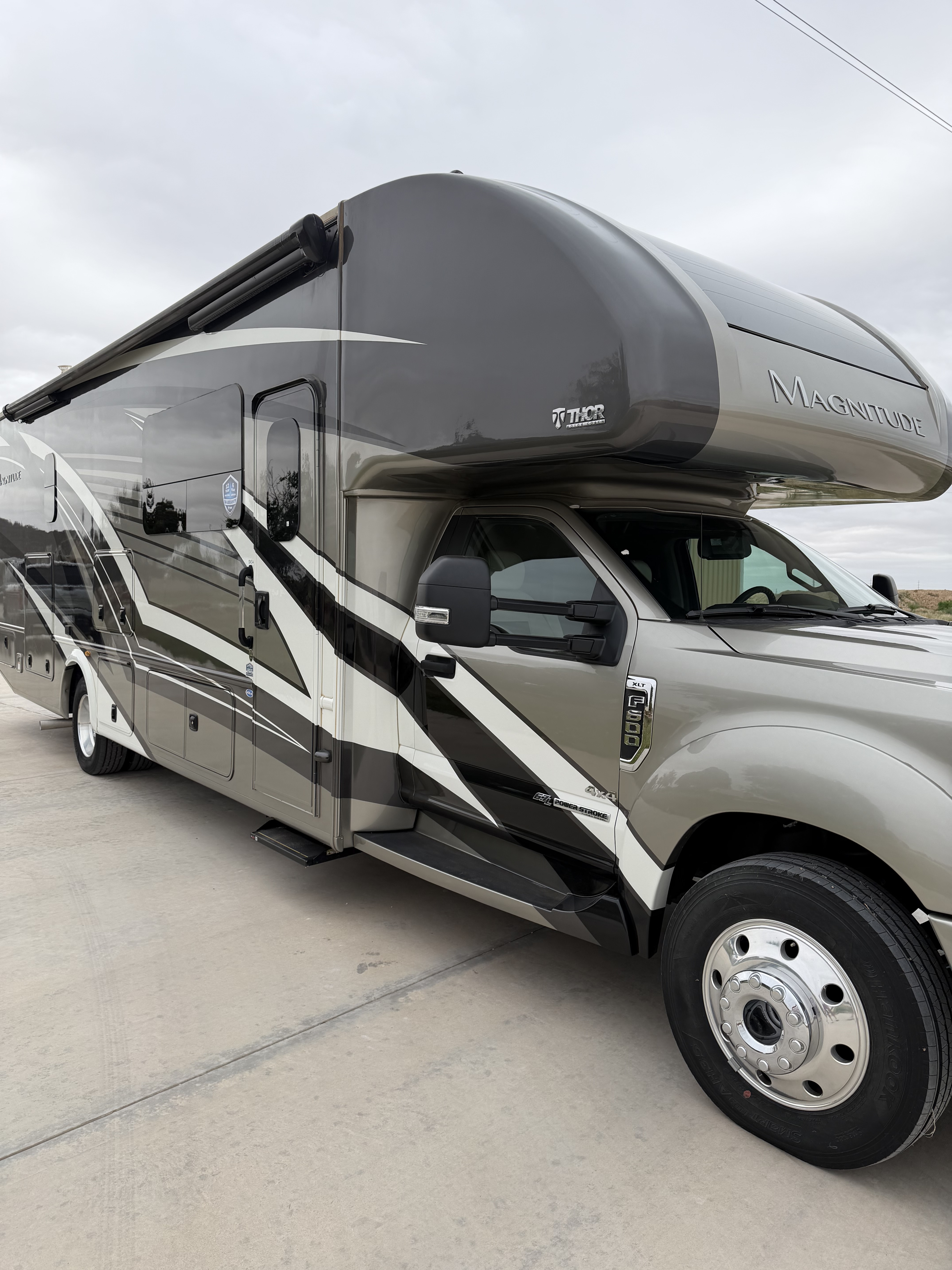 2022 Thor Motor Coach MAGNITUDE SUPER C SV34 RV
