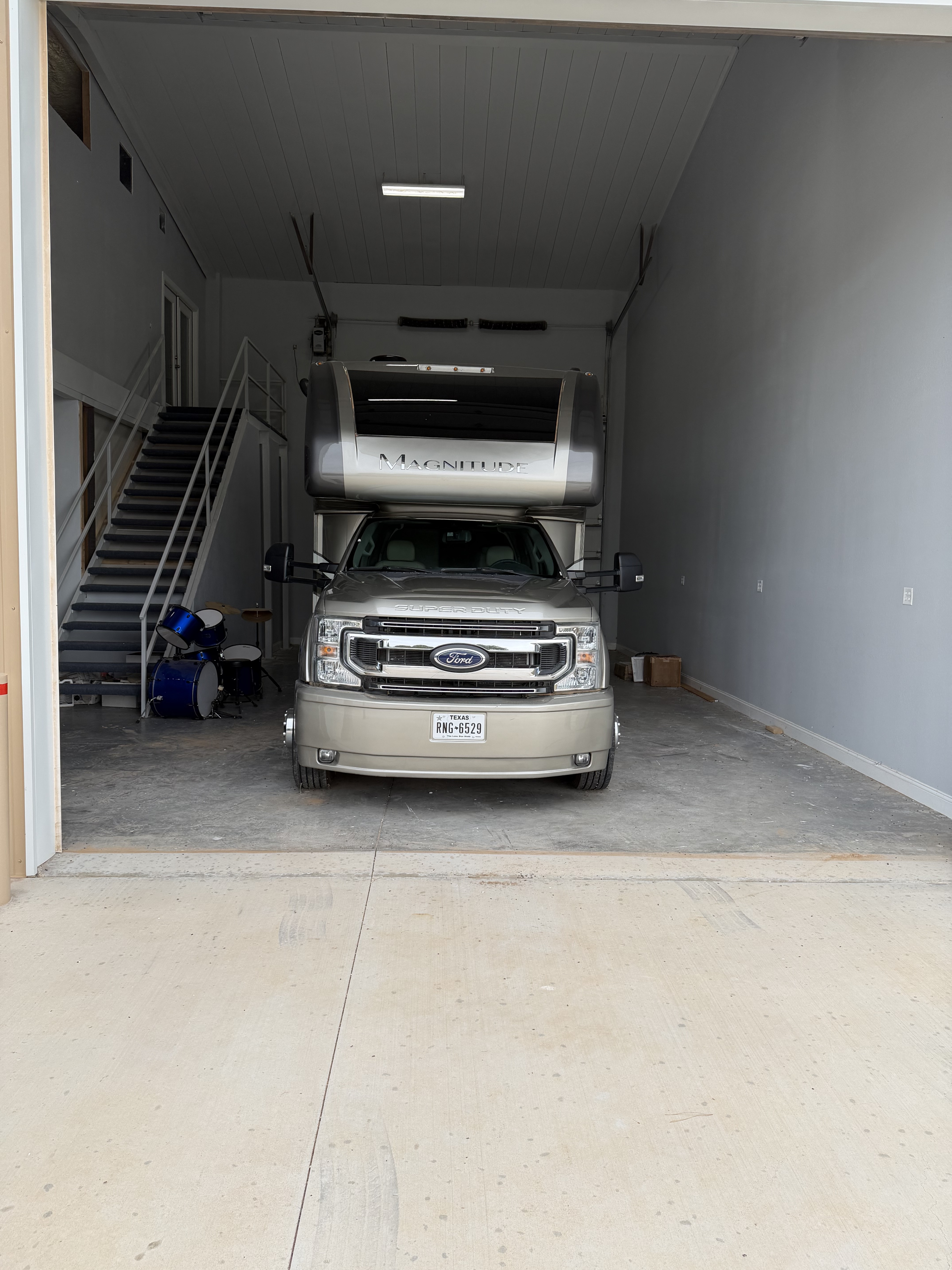 2022 Thor Motor Coach MAGNITUDE SUPER C SV34 in midland TN