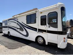 2001 FLEETWOOD DISCOVERY 37U