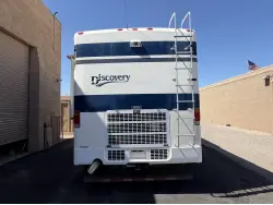 2001 FLEETWOOD DISCOVERY 37U