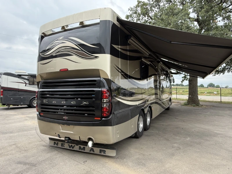 2011 NEWMAR ESSEX 4522