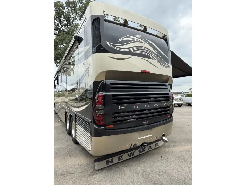 2011 NEWMAR ESSEX 4522