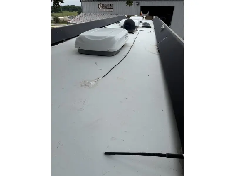 2011 NEWMAR ESSEX 4522