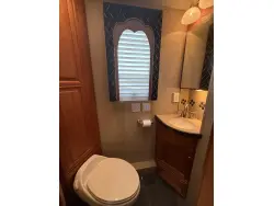 2011 NEWMAR ESSEX 4522