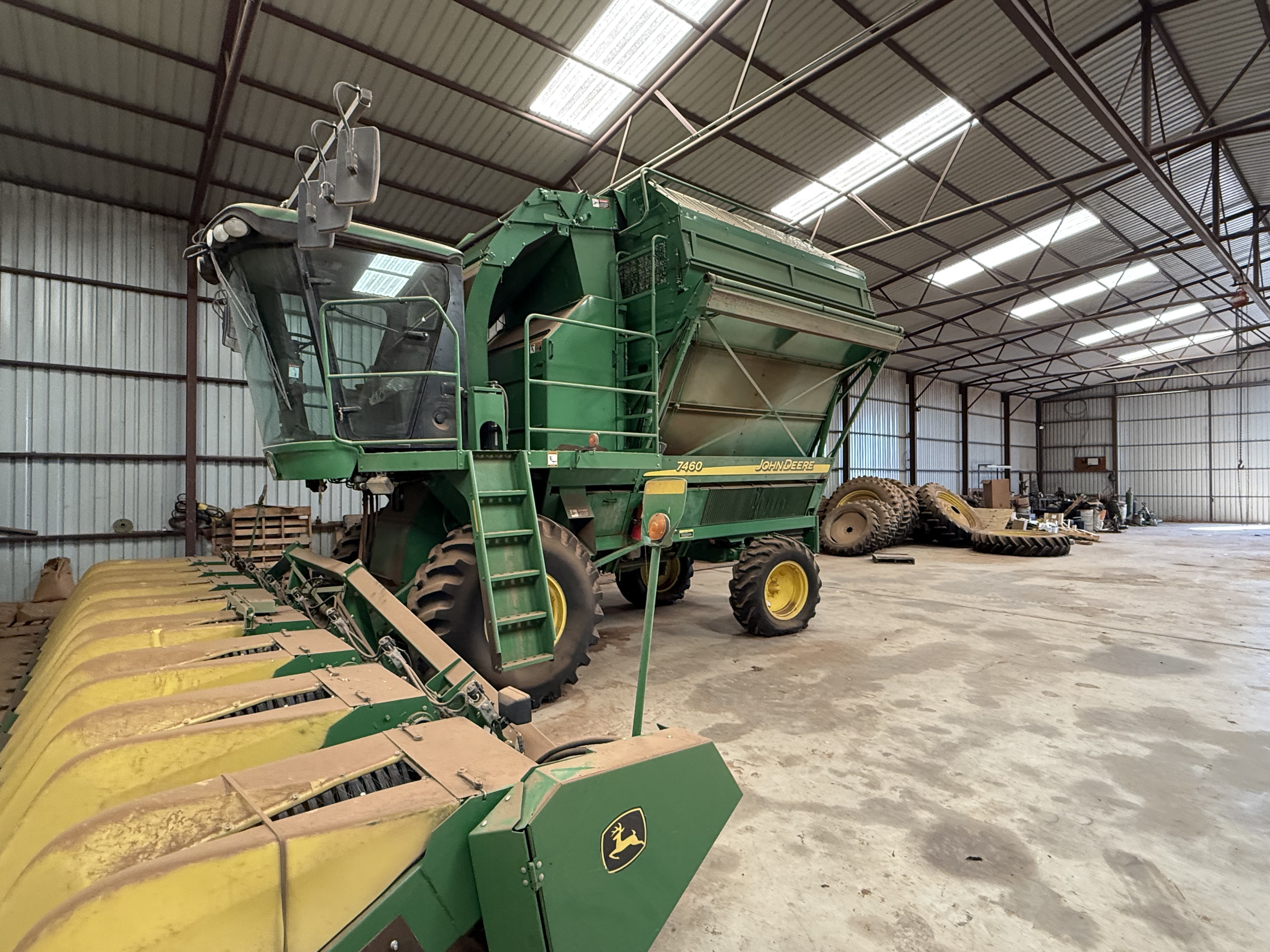2008 JOHN DEERE 7460 in Olton, TX