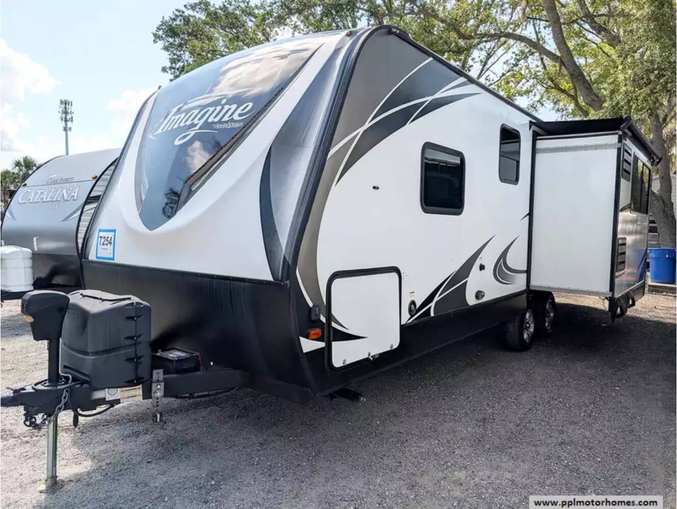 A photo of this 2018 Grand Design Imagine 2500RL