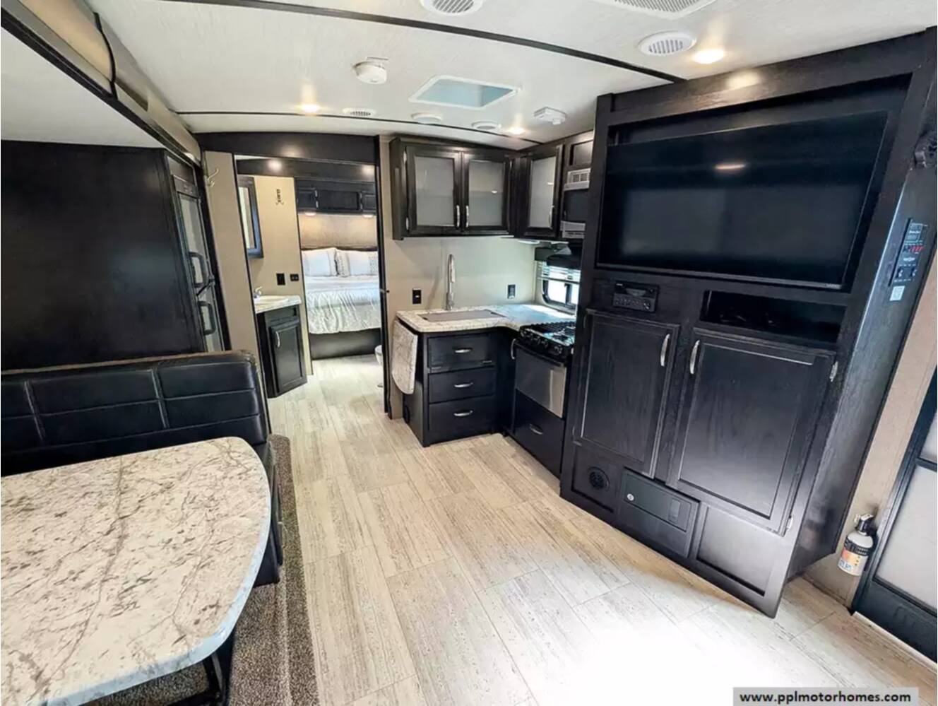 A photo of this 2018 Grand Design Imagine 2500RL