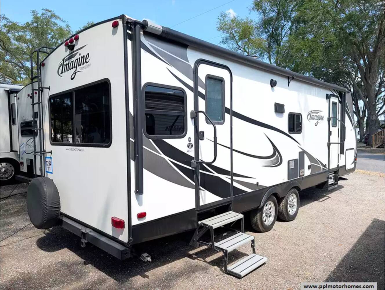 A photo of this 2018 Grand Design Imagine 2500RL