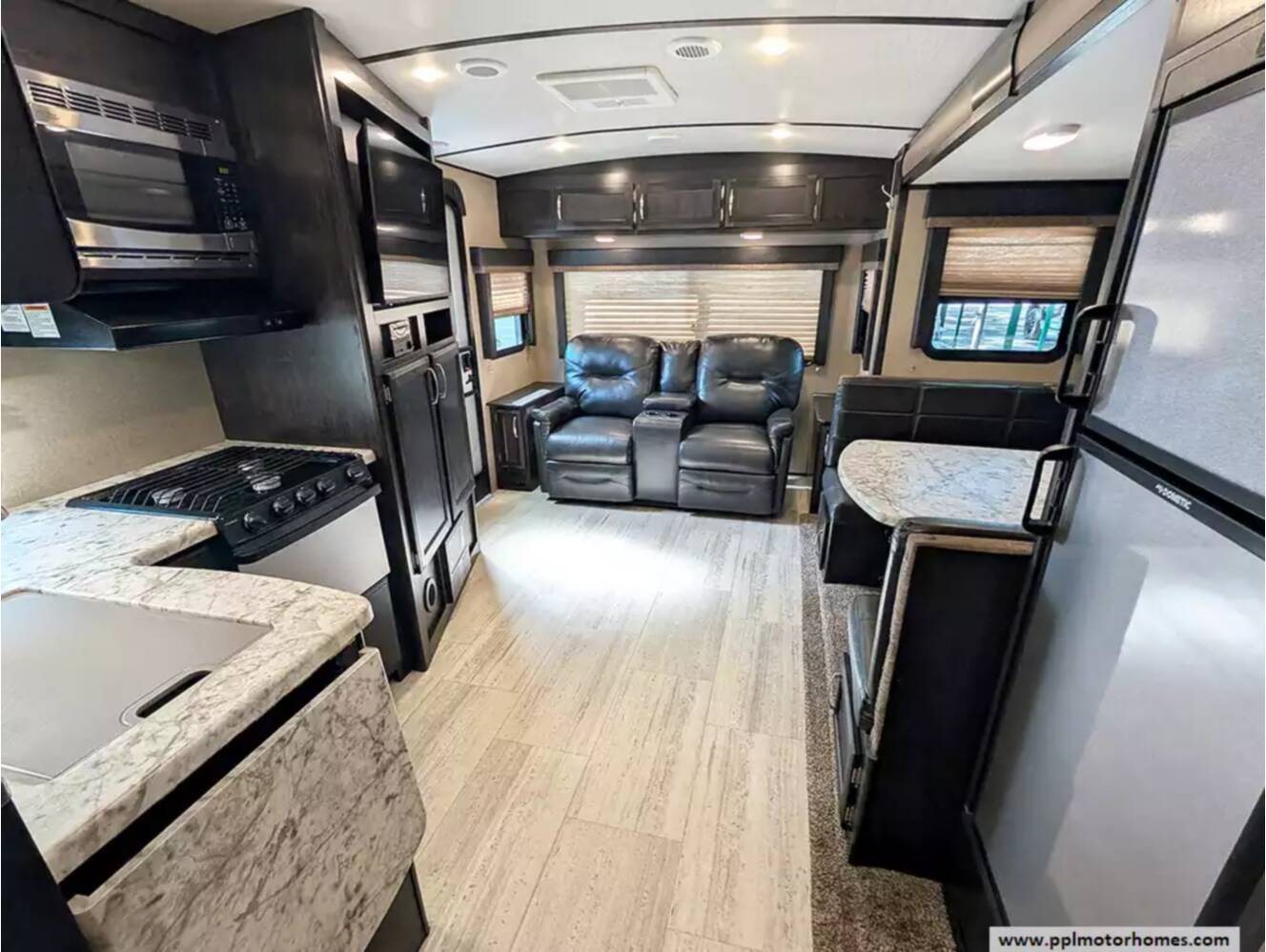A photo of this 2018 Grand Design Imagine 2500RL