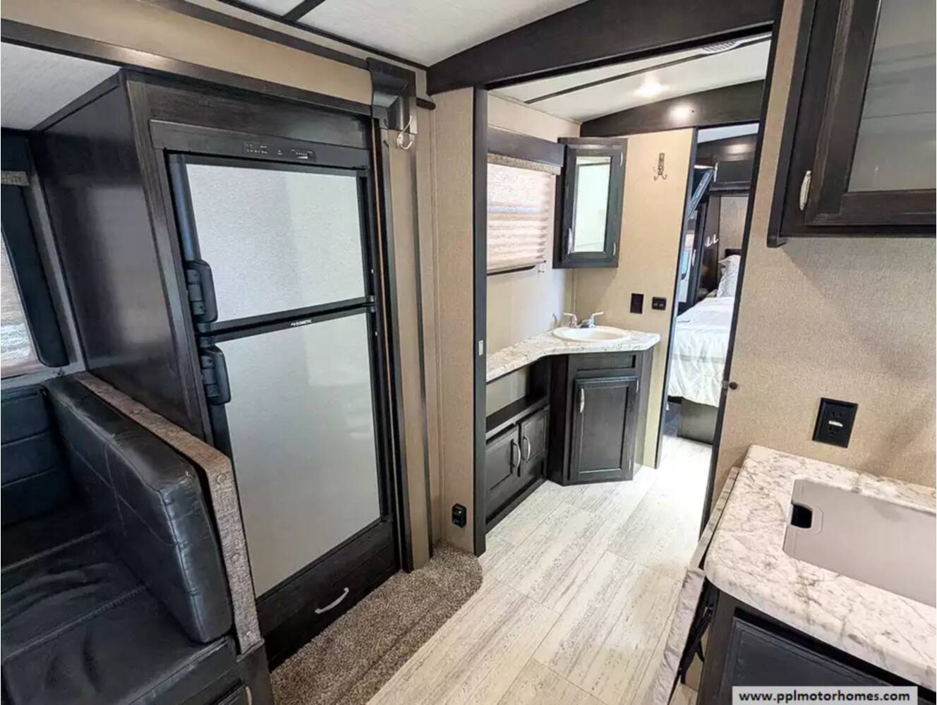 A photo of this 2018 Grand Design Imagine 2500RL
