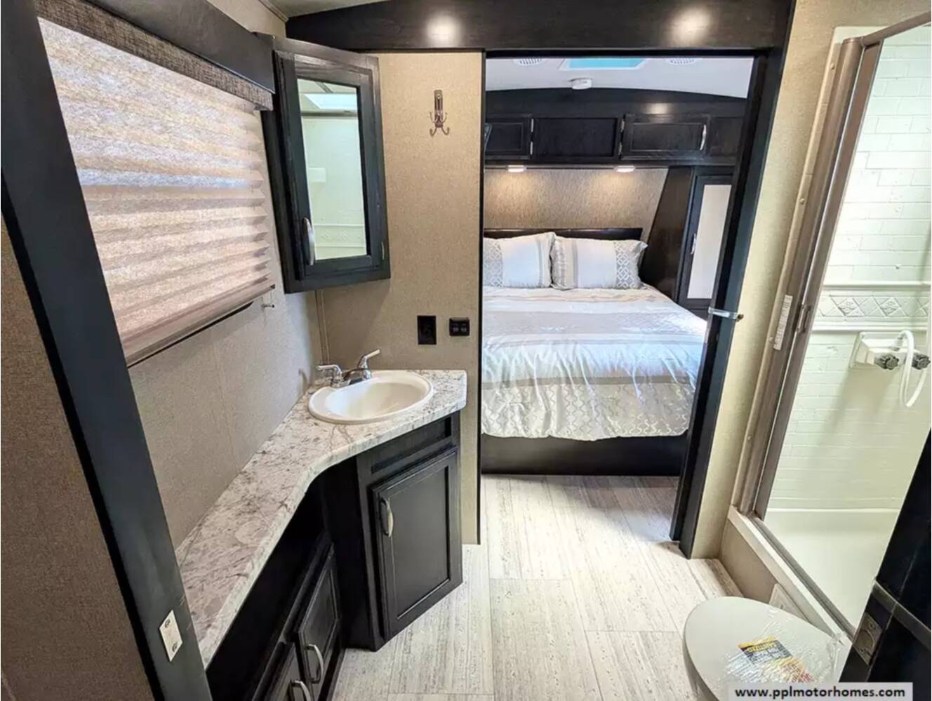 A photo of this 2018 Grand Design Imagine 2500RL
