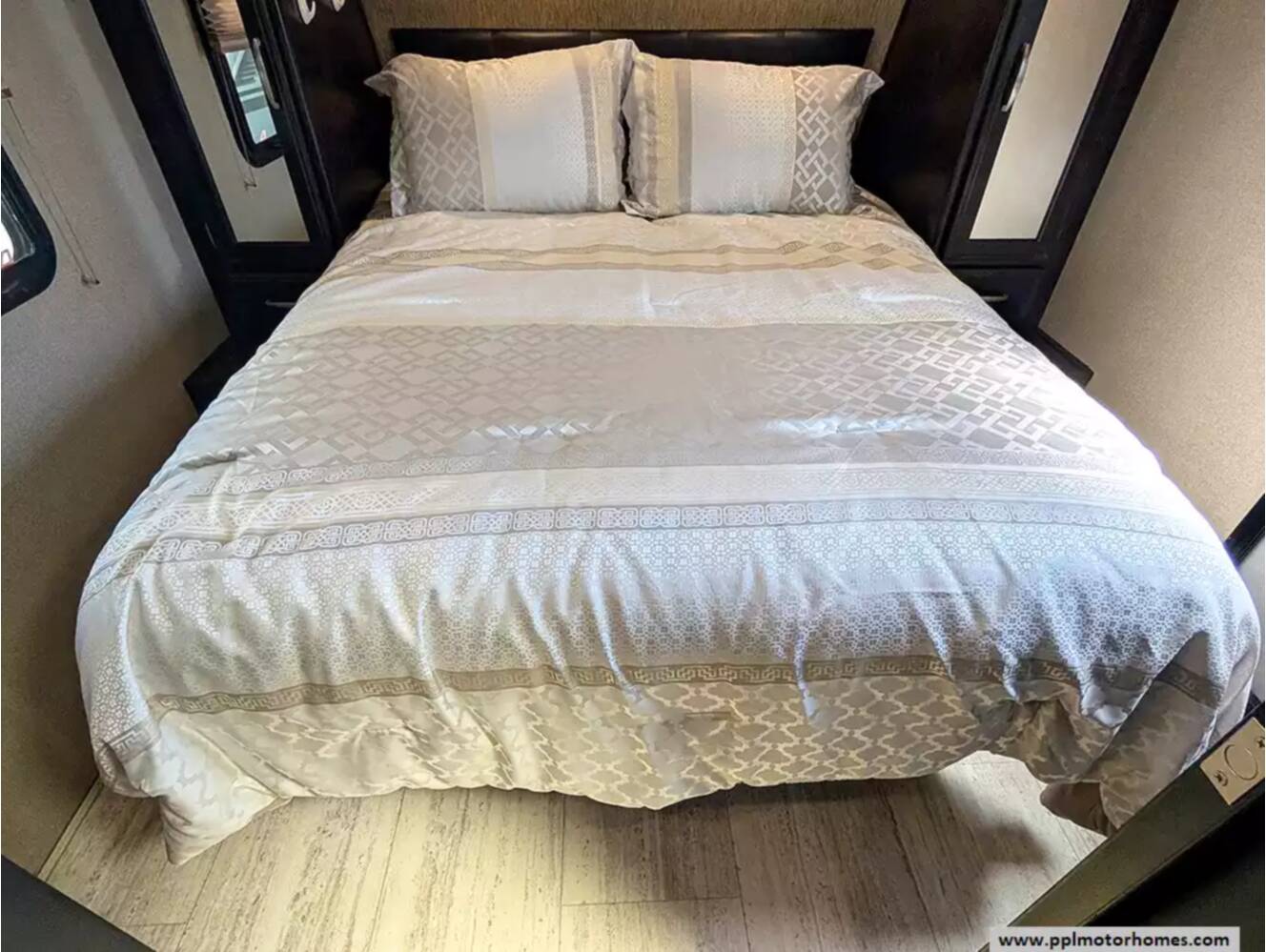 A photo of this 2018 Grand Design Imagine 2500RL