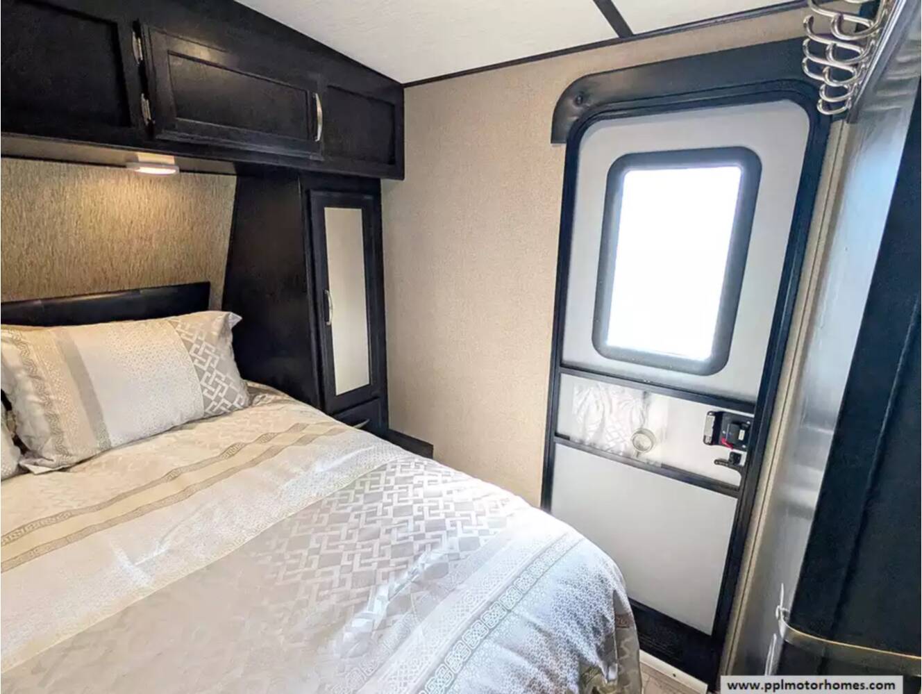 A photo of this 2018 Grand Design Imagine 2500RL