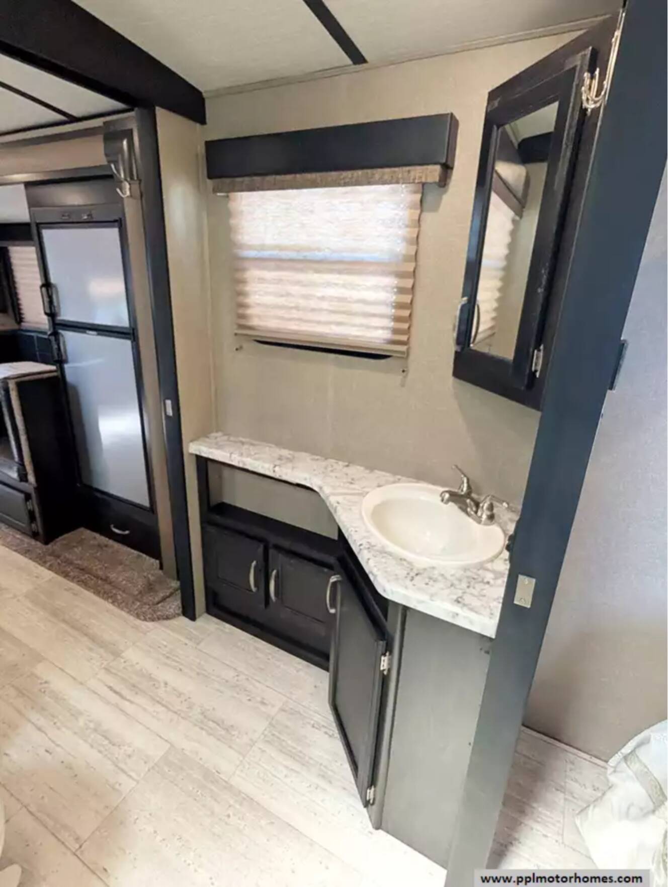 A photo of this 2018 Grand Design Imagine 2500RL