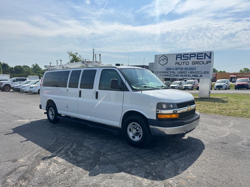 2016 CHEVROLET Express 3500 Passenger in Spartanburg, SC