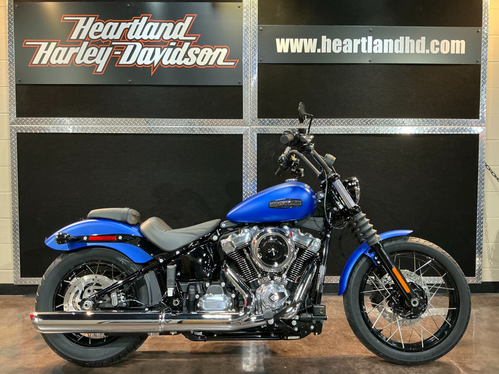 2026 Harley-Davidson Street Bob® in Burlington, IA
