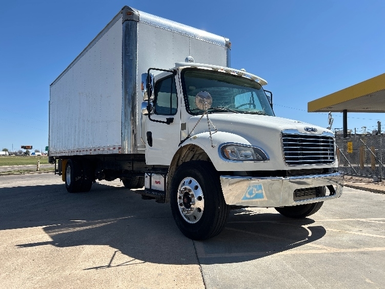 2019 FREIGHTLINER BUSINESS CLASS M2 106 in Oklahoma City, OK