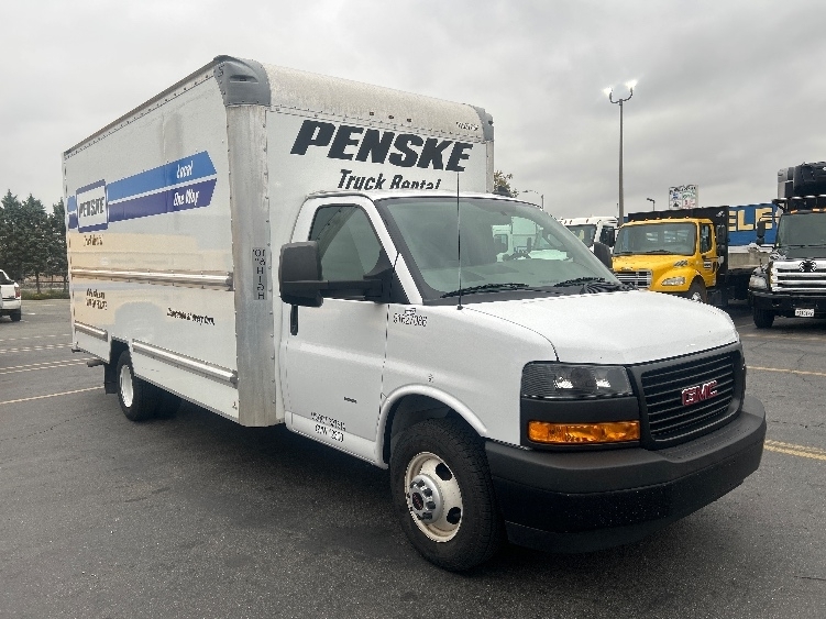 2022 GMC SAVANA in Hayward, CA