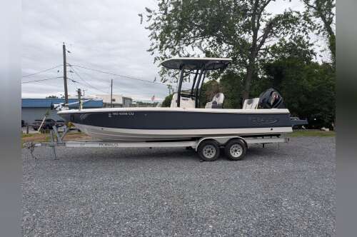 2023 Robalo 246 CAYMAN in edgewater MD