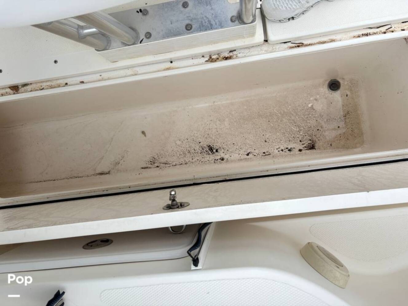A photo of this 2009 Fountain LX 38