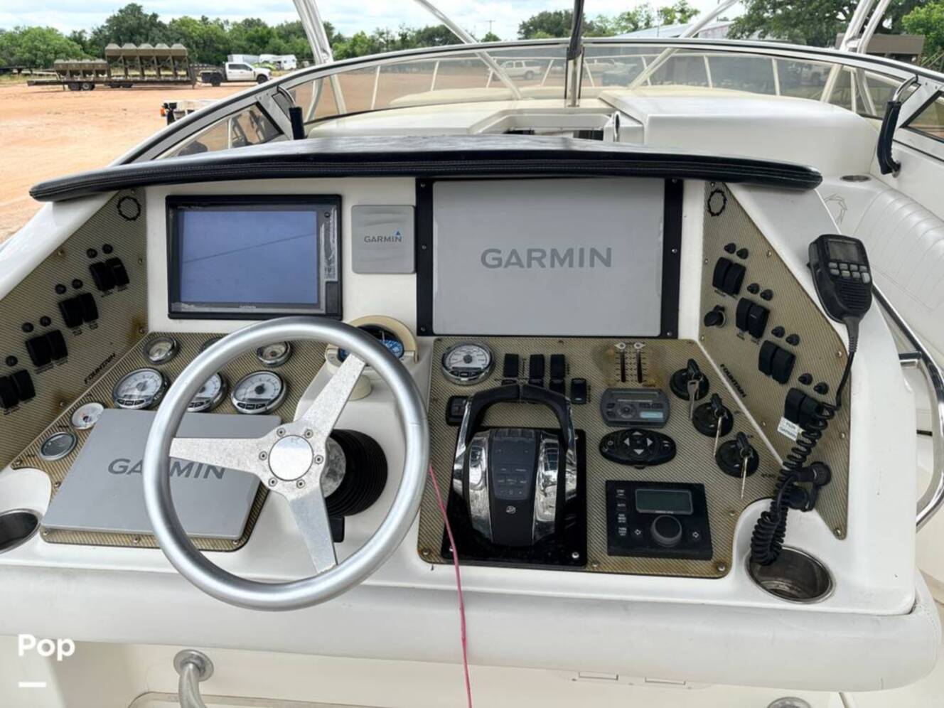 A photo of this 2009 Fountain LX 38