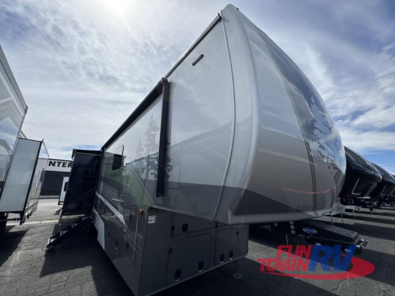 A photo of this 2025 Redwood Rv Redwood 415RD