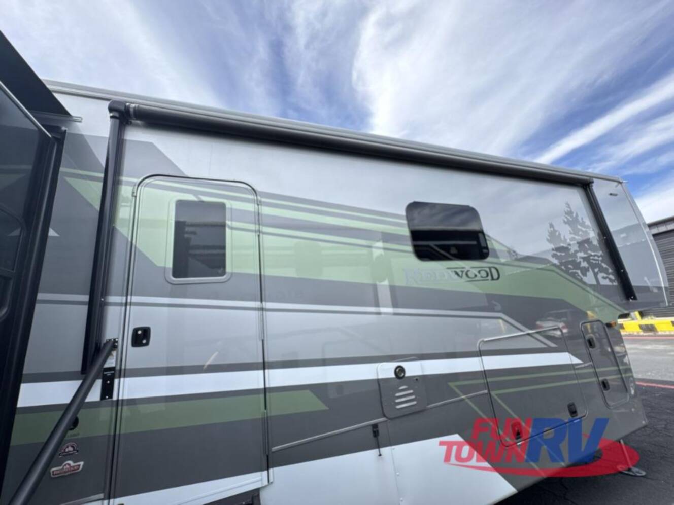 A photo of this 2025 Redwood Rv Redwood 415RD