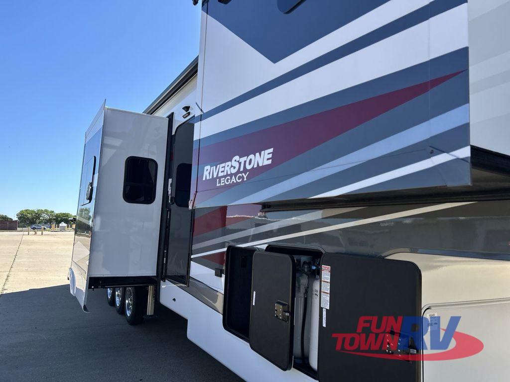 2026 Forest River Rv RiverStone Legacy 42FSKG in texarkana AR