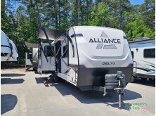 Travel Trailers: An RV Buyer Basics Guide image