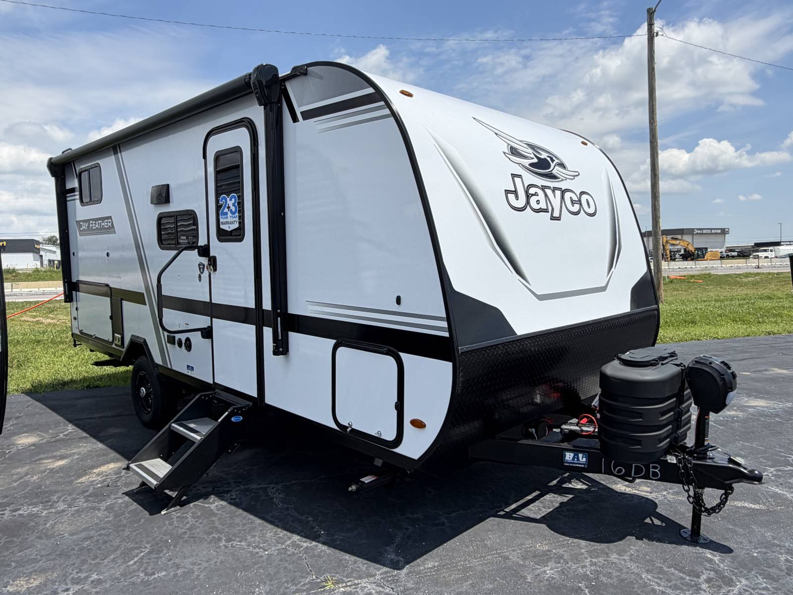 2027 Jayco JAY FEATHER AIR 16DB in grain valley MO