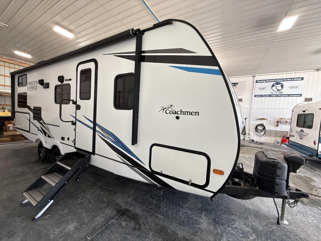 2022 Coachmen Rv Freedom Express Ultra Lite 257BHS in kokomo IN