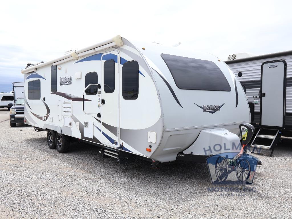 2020 Lance Travel Trailers 2465 in batavia OH