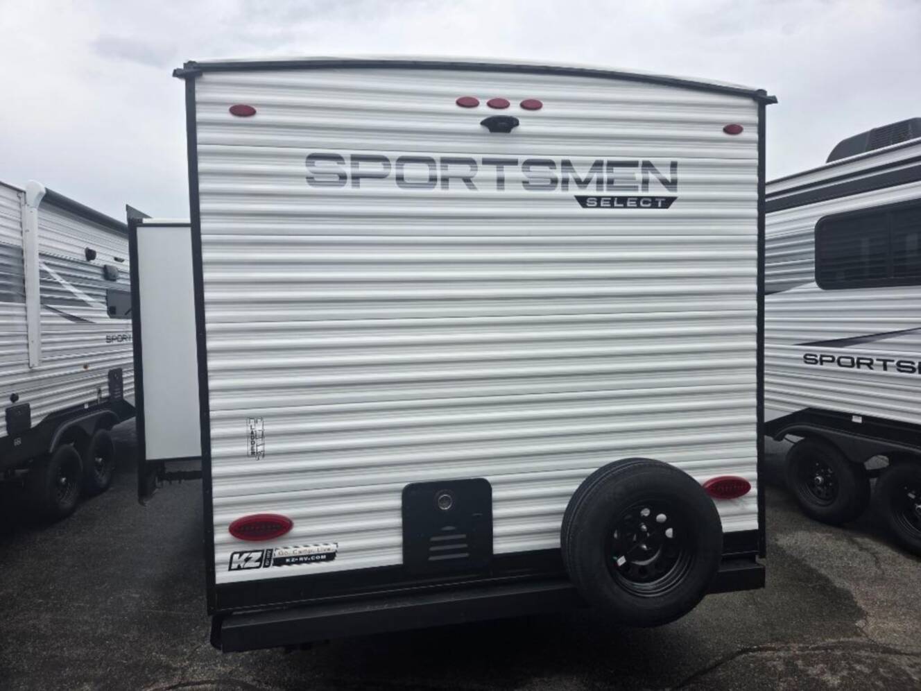 A photo of this 2026 Kz Sportsmen Select 261BHSL