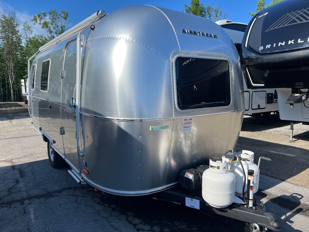 2026 Airstream World Traveler 22RB in orchard park NY