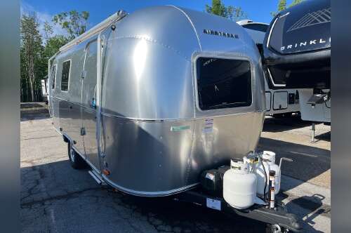 2026 Airstream World Traveler 22RB in orchard park NY